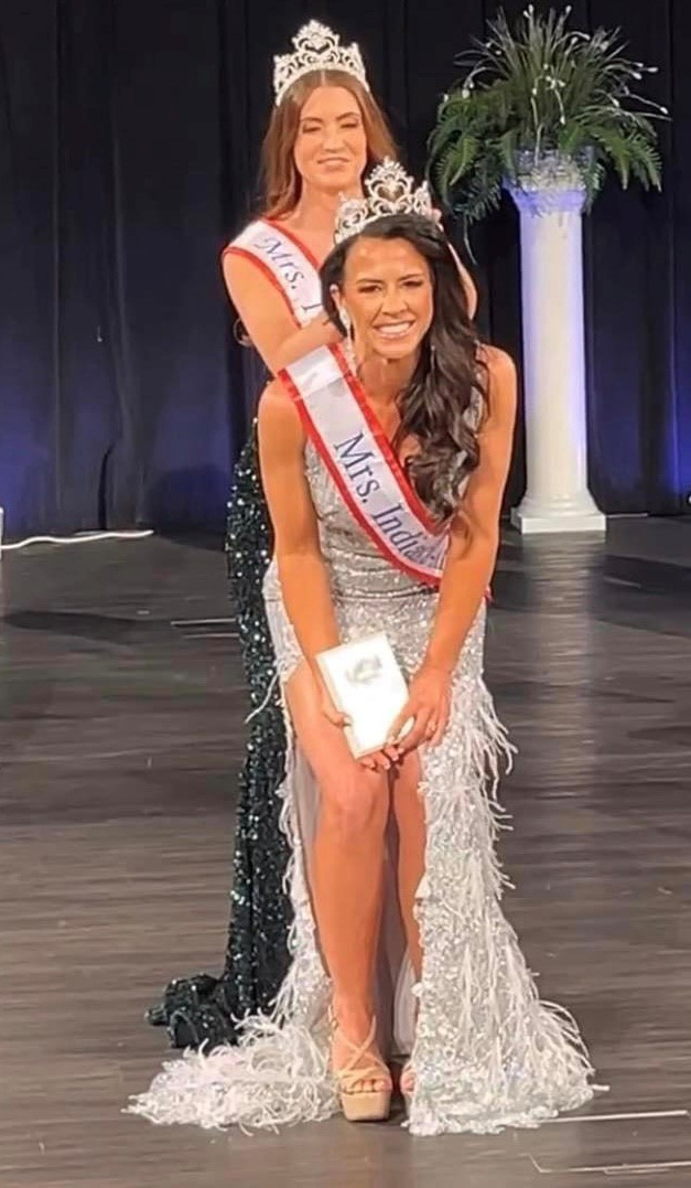 Ashley Cosme crowned Mrs Indiana-American 2023